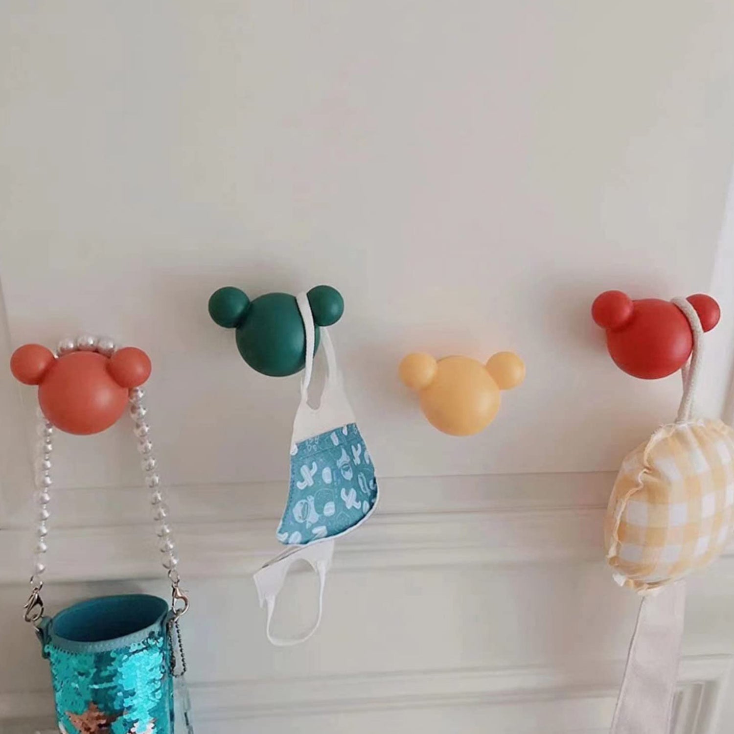 4589 Bear Seamless Glue Hook Storage Kitchen, Children's Room, Bathroom (4pc). 